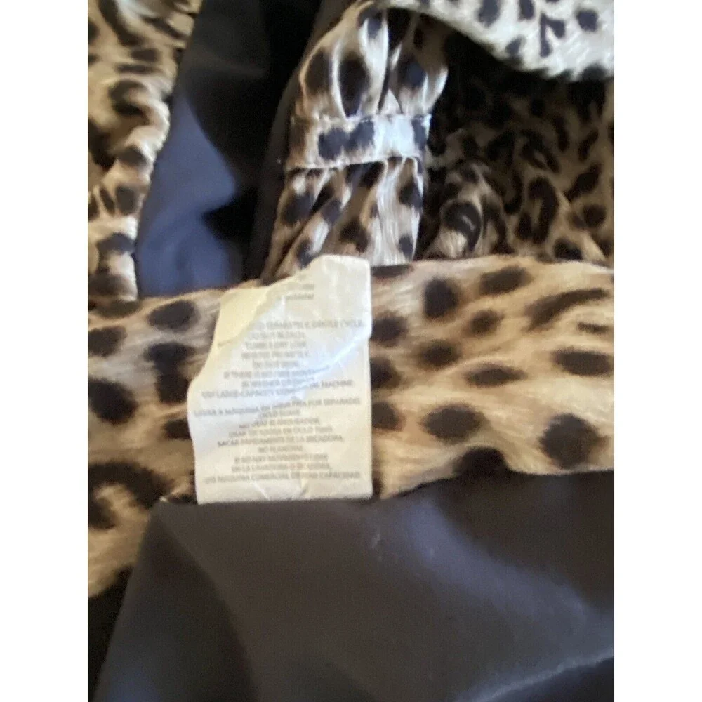 Better Homes and Gardens Full Queen Comforter Fluffy Animal Print
